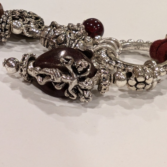 Vintage Necklace, Red Onyx Silver Plated Leather Fashion Jewelry - Picture 8 of 12